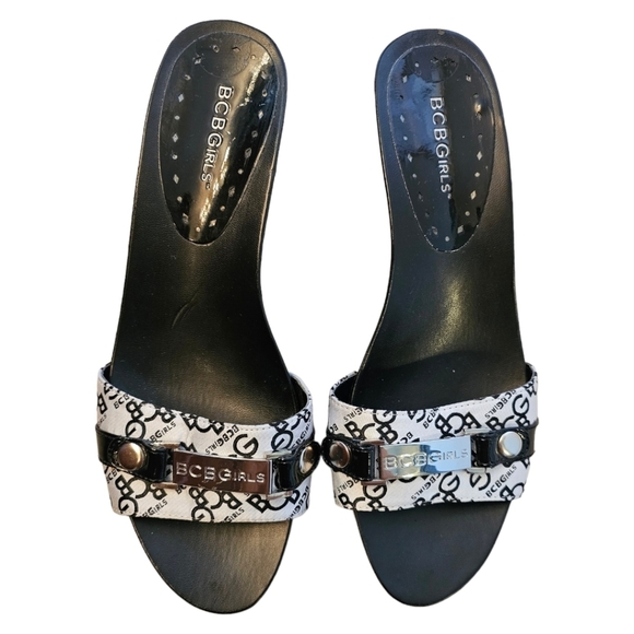 BCBGirls wedges. Size 10 - Picture 3 of 6